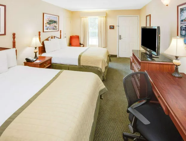 Baymont by Wyndham Ozark hotel detail image 4