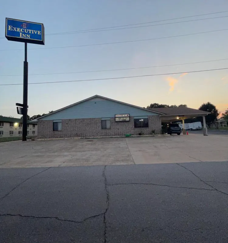 Executive Inn Of Mountain Home hotel hero