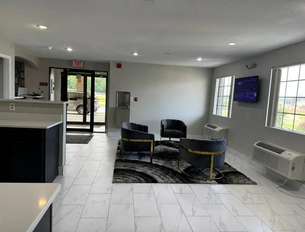 Lakeside Inn hotel detail image 3