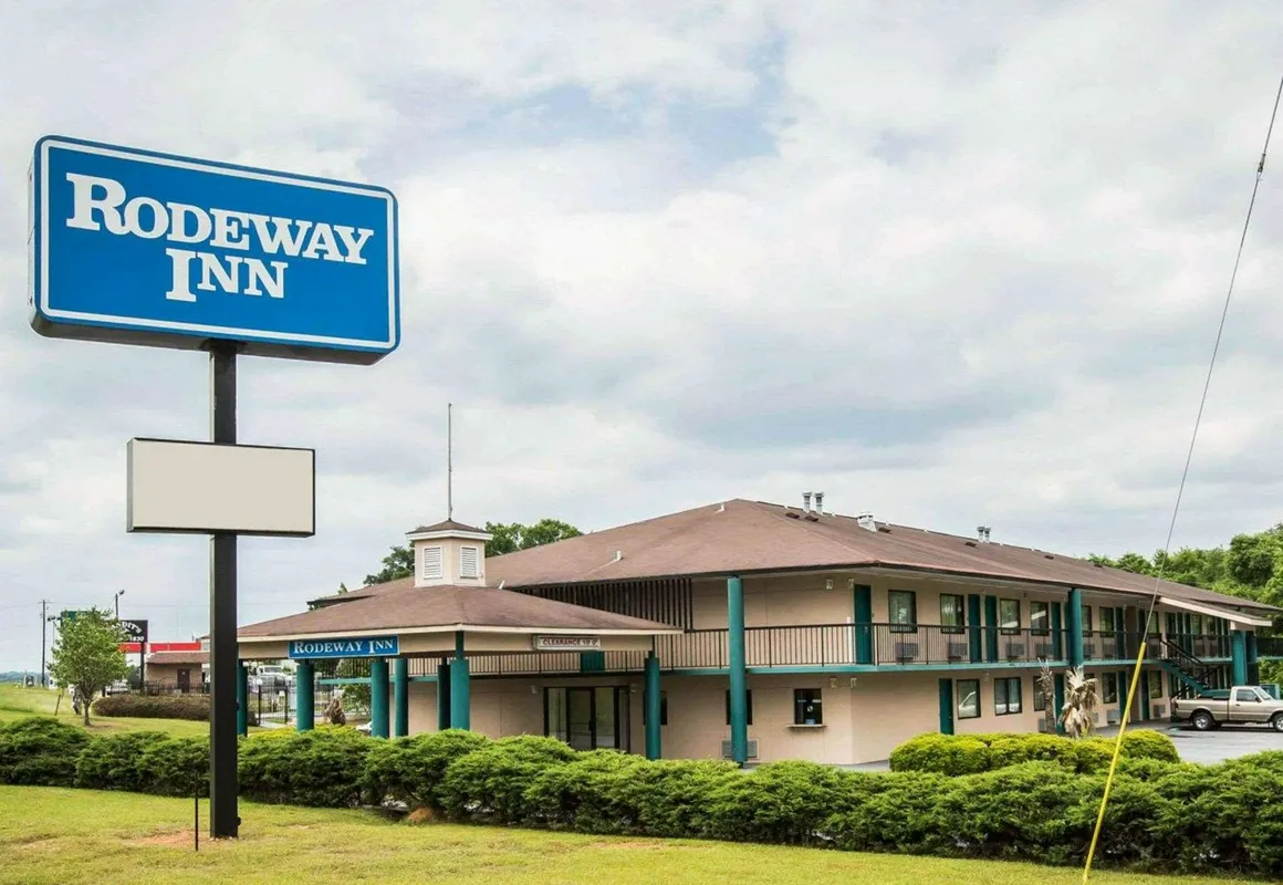 Rodeway Inn Phenix City - Columbus hotel hero