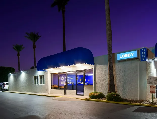 SureStay Hotel by Best Western Phoenix Airport hotel detail image 1