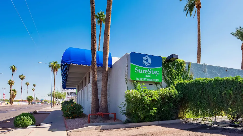 SureStay Hotel by Best Western Phoenix Airport hotel hero