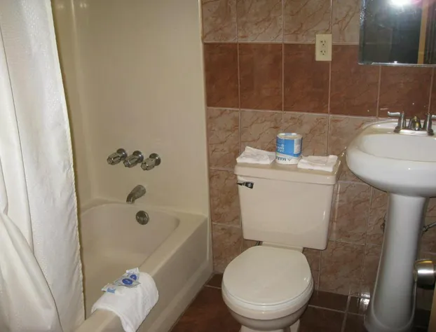 Two Palms Motel hotel detail image 4