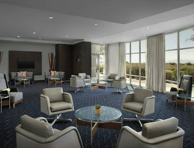 Courtyard Phoenix Chandler/Fashion Center hotel detail image 3