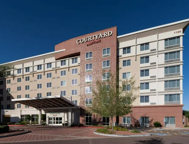 Courtyard Phoenix Chandler/Fashion Center hotel detail image 1