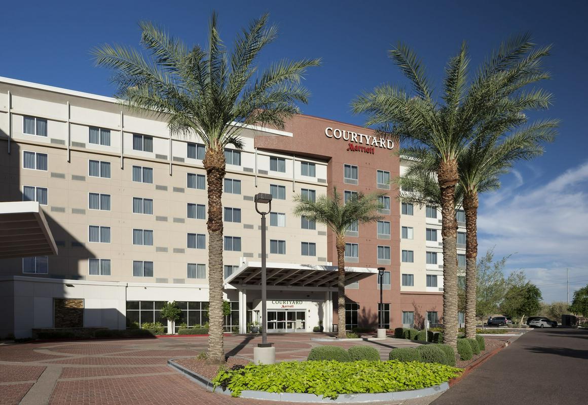 Courtyard Phoenix Chandler/Fashion Center hotel hero
