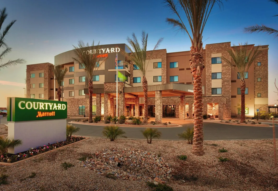 Courtyard Phoenix Mesa Gateway Airport hotel hero