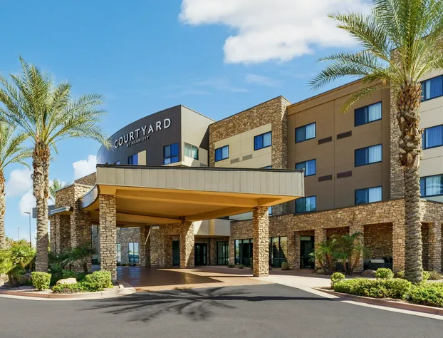 Courtyard Phoenix Mesa Gateway Airport hotel detail image 1