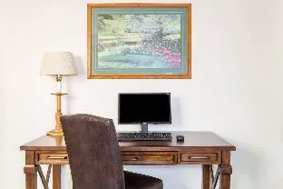 Super 8 Phoenix Metro North hotel detail image 1