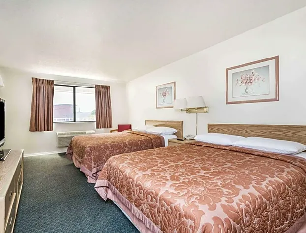 Super 8 by Wyndham Phoenix Metro North hotel detail image 2