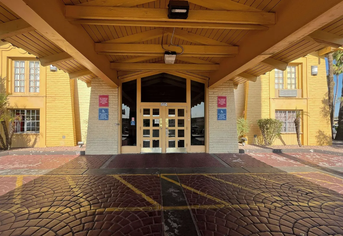 Motel 6 Phoenix, AZ - Midtown hotel hero