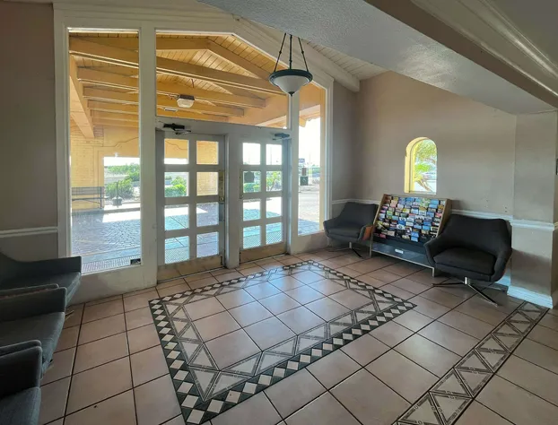 Motel 6 Phoenix, AZ - Midtown hotel detail image 1