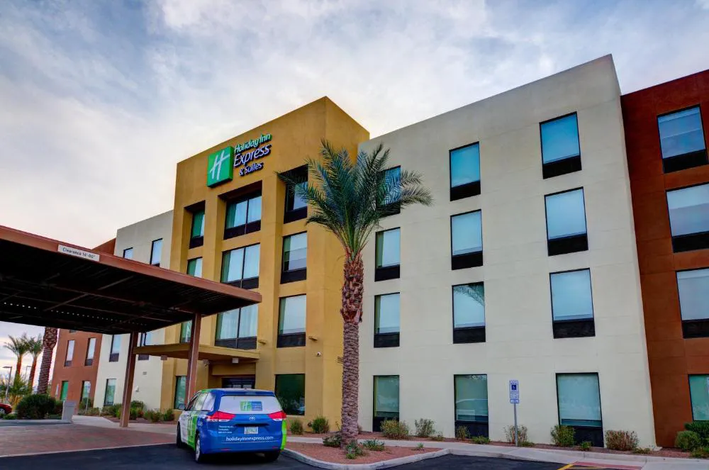 Holiday Inn Express Hotel & Suites Phoenix North Scottsdale by IHG hotel hero