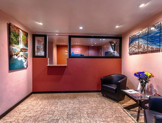 Travelodge by Wyndham Phoenix Downtown hotel detail image 4