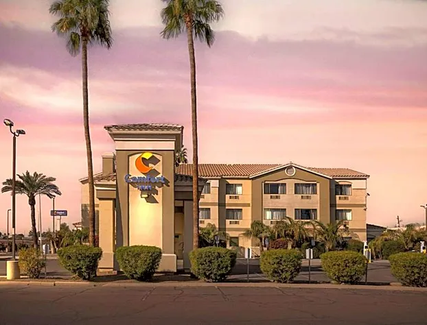 Comfort Inn West Phoenix at 27th Ave and I-I0 hotel detail image 1