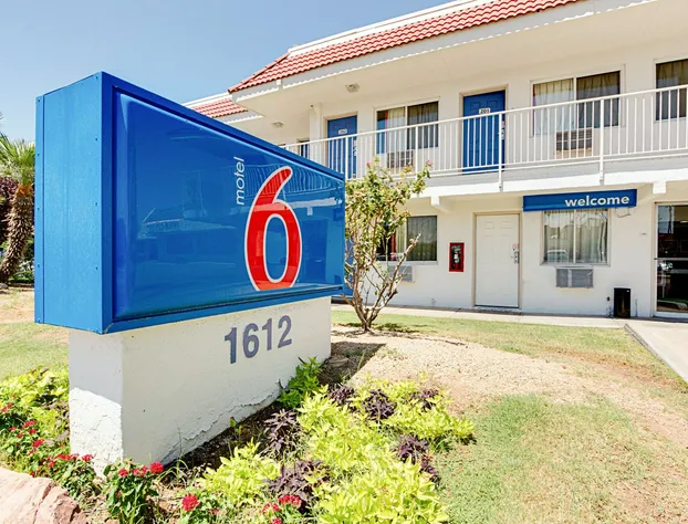 Motel 6 Tempe, AZ - Scottsdale South hotel detail image 2