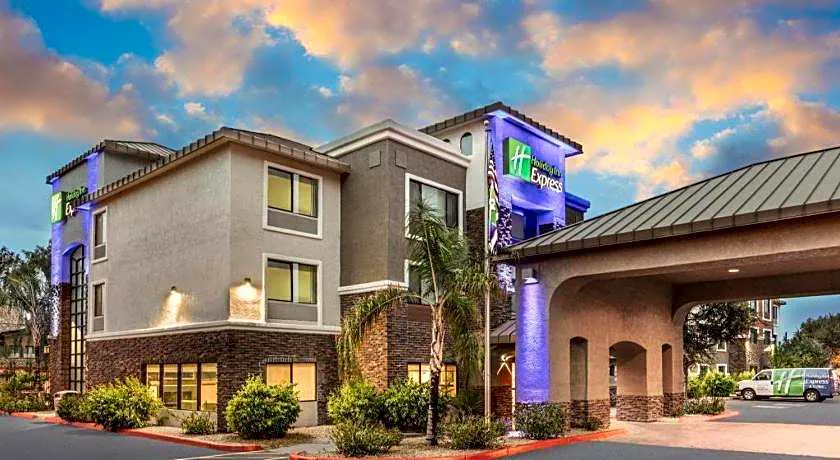 Sleep Inn & Suites Tempe ASU Campus hotel hero