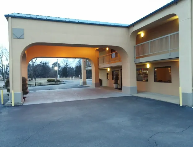 Deerfield Inn hotel detail image 4