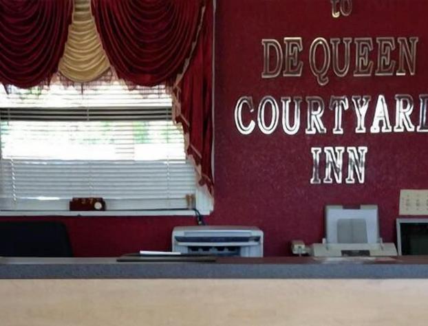 DeQueen Courtyard Inn hotel detail image 2