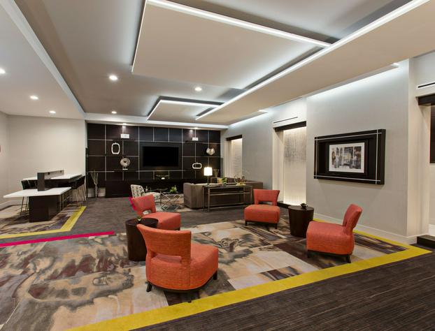 Holiday Inn Express & Suites Anaheim Resort Area, an IHG Hotel hotel detail image 4