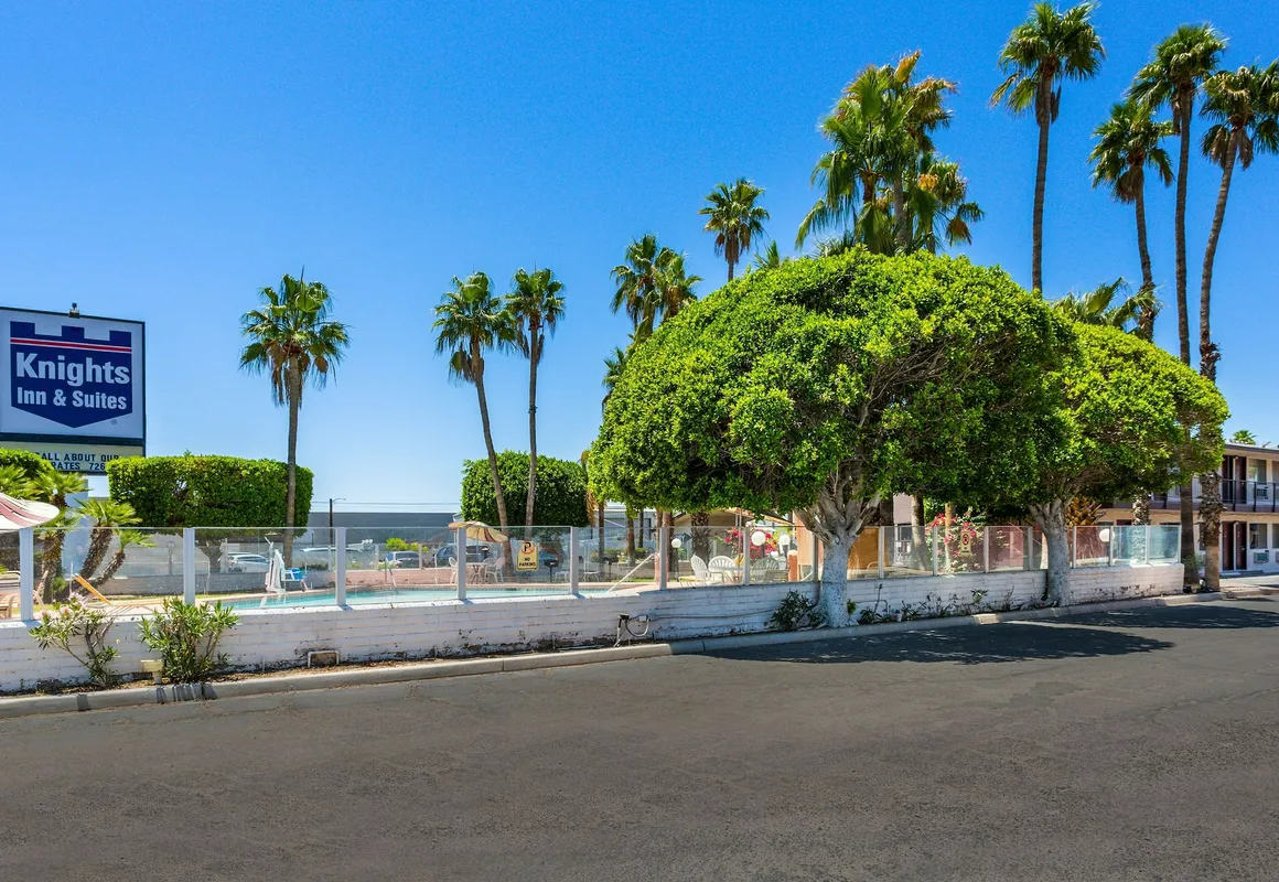 Knights Inn Yuma hotel hero