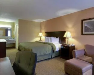 Quality Inn Russellville I-40 hotel detail image 4