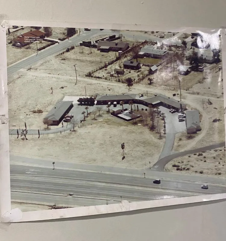 Apple Valley Motel hotel hero