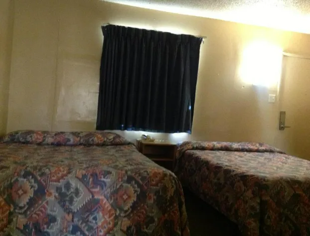 Apple Valley Motel hotel detail image 4