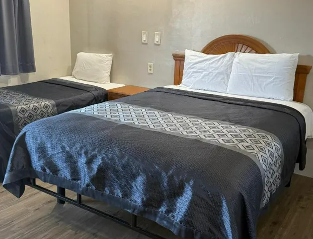 Apple Valley Motel hotel detail image 3