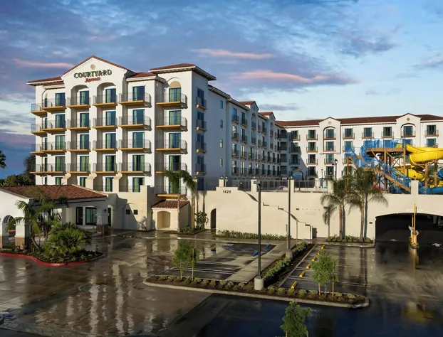 Courtyard by Marriott Anaheim Theme Park Entrance hotel detail image 1