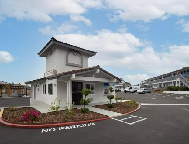 Days Inn by Wyndham Arroyo Grande/Pismo Beach hotel detail image 2