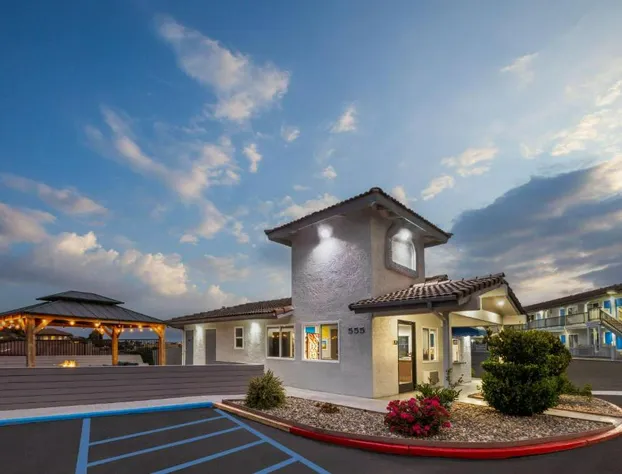 Days Inn by Wyndham Arroyo Grande/Pismo Beach hotel detail image 1