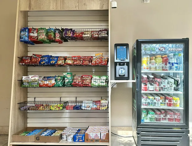 Coast Burbank Hotel hotel detail image 4