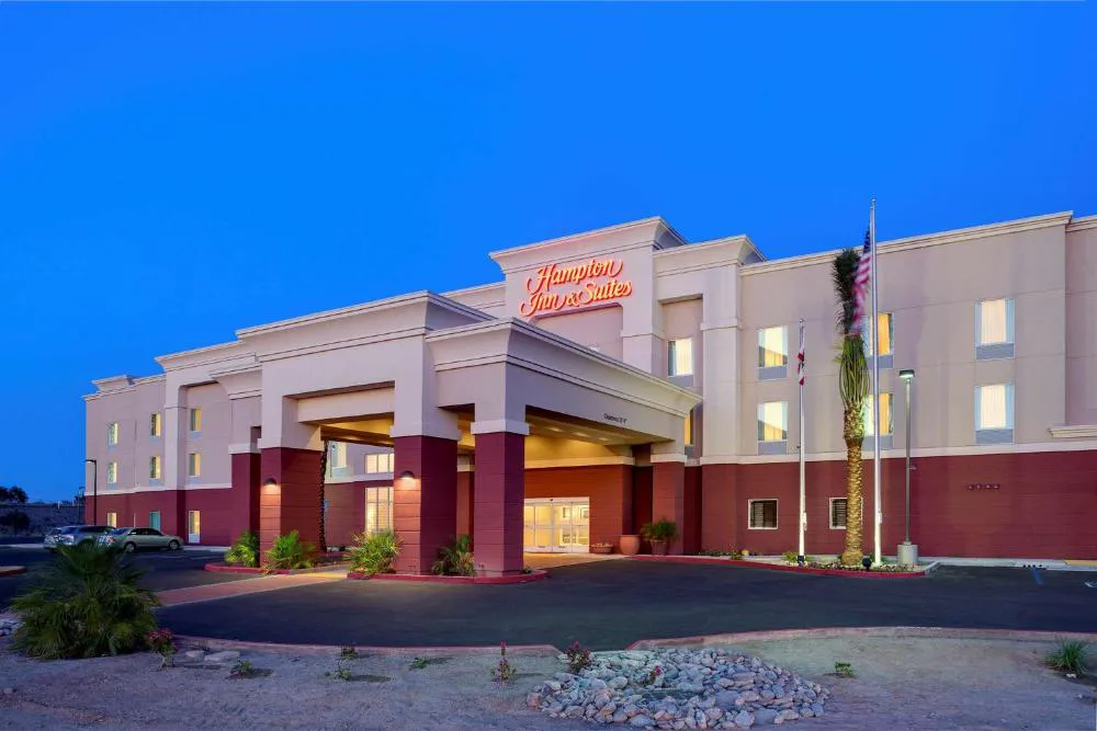 Hampton Inn & Suites Blythe hotel hero
