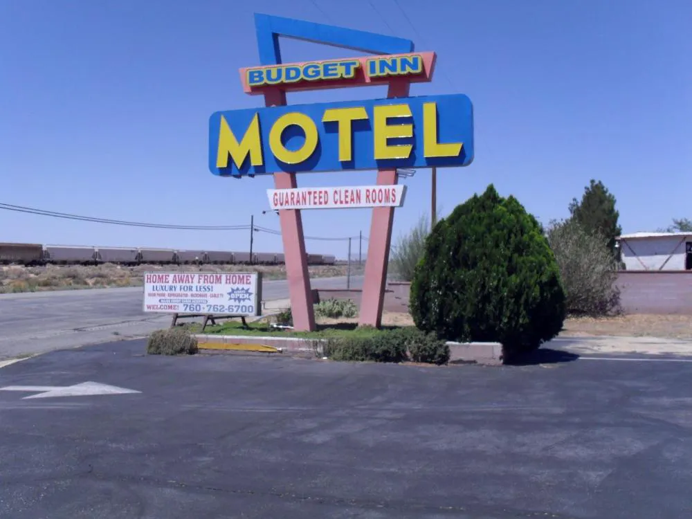 Budget Inn Boron hotel hero