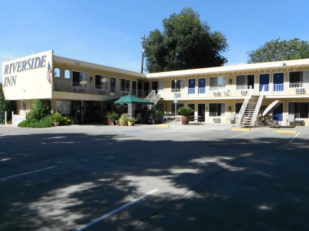 Colusa Riverside Inn hotel hero