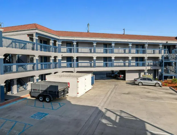 Downey Inn hotel detail image 2