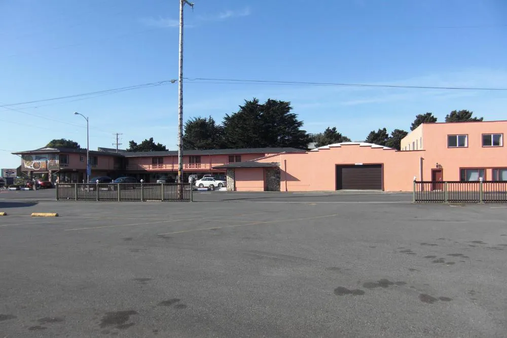 Front Street Inn hotel hero