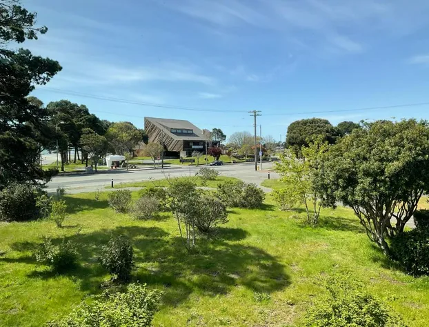 Front Street Inn hotel detail image 2