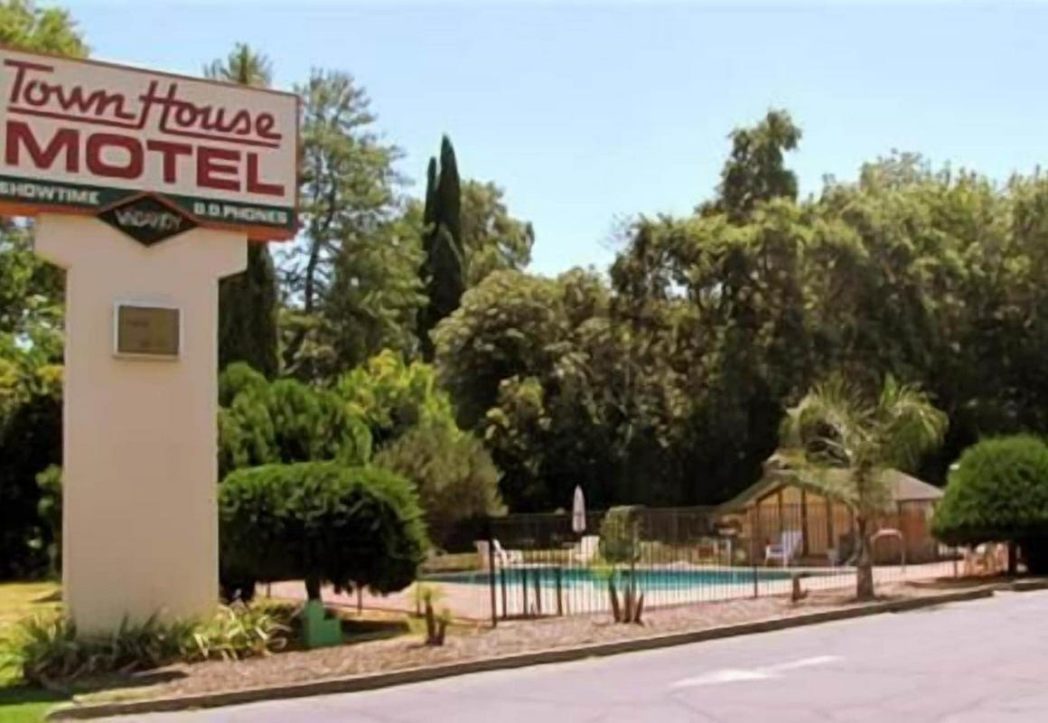 Town House Motel Chico hotel hero