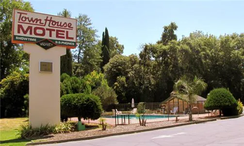 Town House Motel Chico hotel hero
