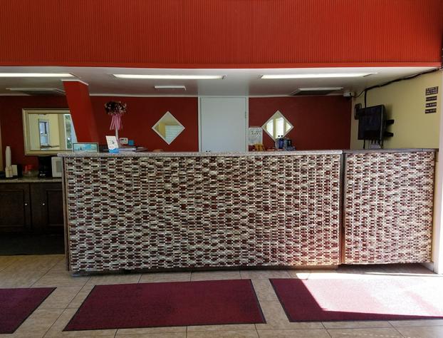 Economy Inn Fresno Yosemite hotel detail image 3