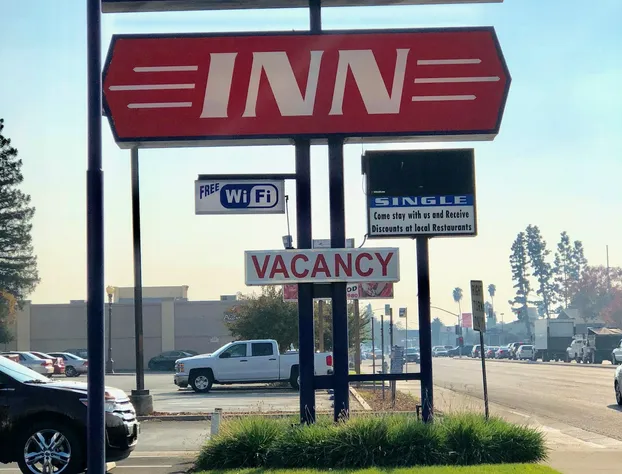 Economy Inn Fresno Yosemite hotel detail image 1