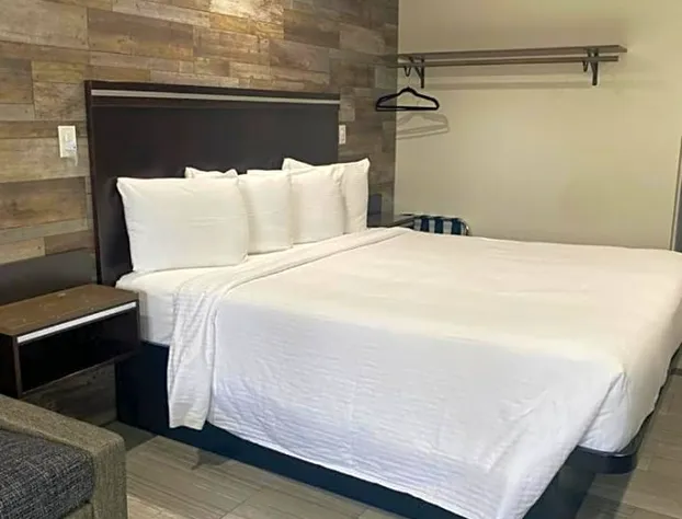 Starlight Inn Huntington Beach hotel detail image 4