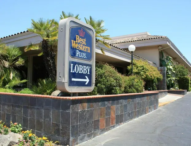 Best Western Village Inn hotel detail image 4