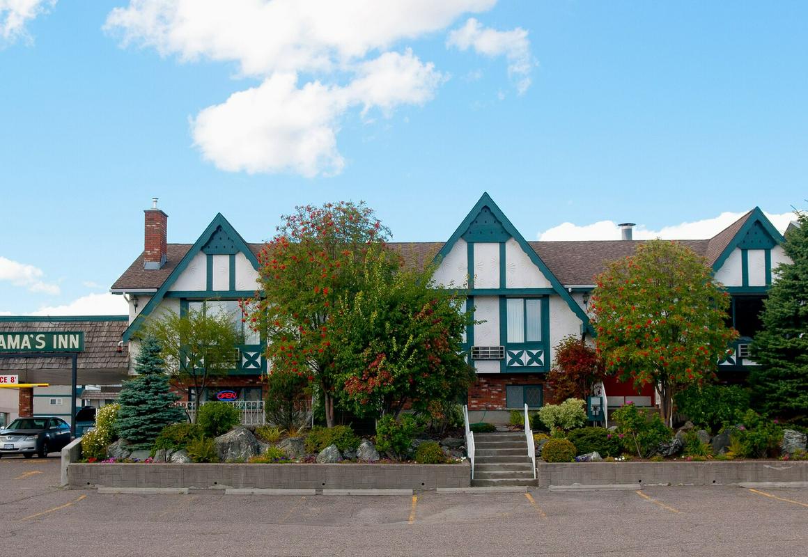Grama's Inn hotel hero