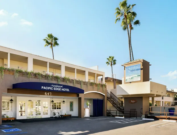 Pacific Edge Hotel hotel detail image 1