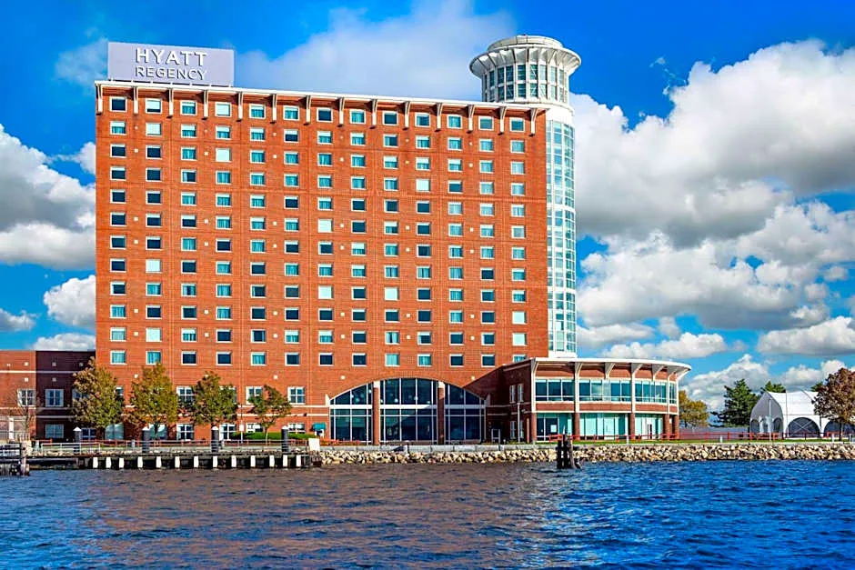 Hyatt Regency Boston Harbor hotel hero