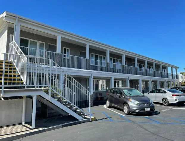 Hi View Inn & Suites hotel detail image 3