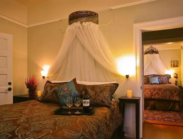 Cabernet House, An Old World Inn hotel detail image 2